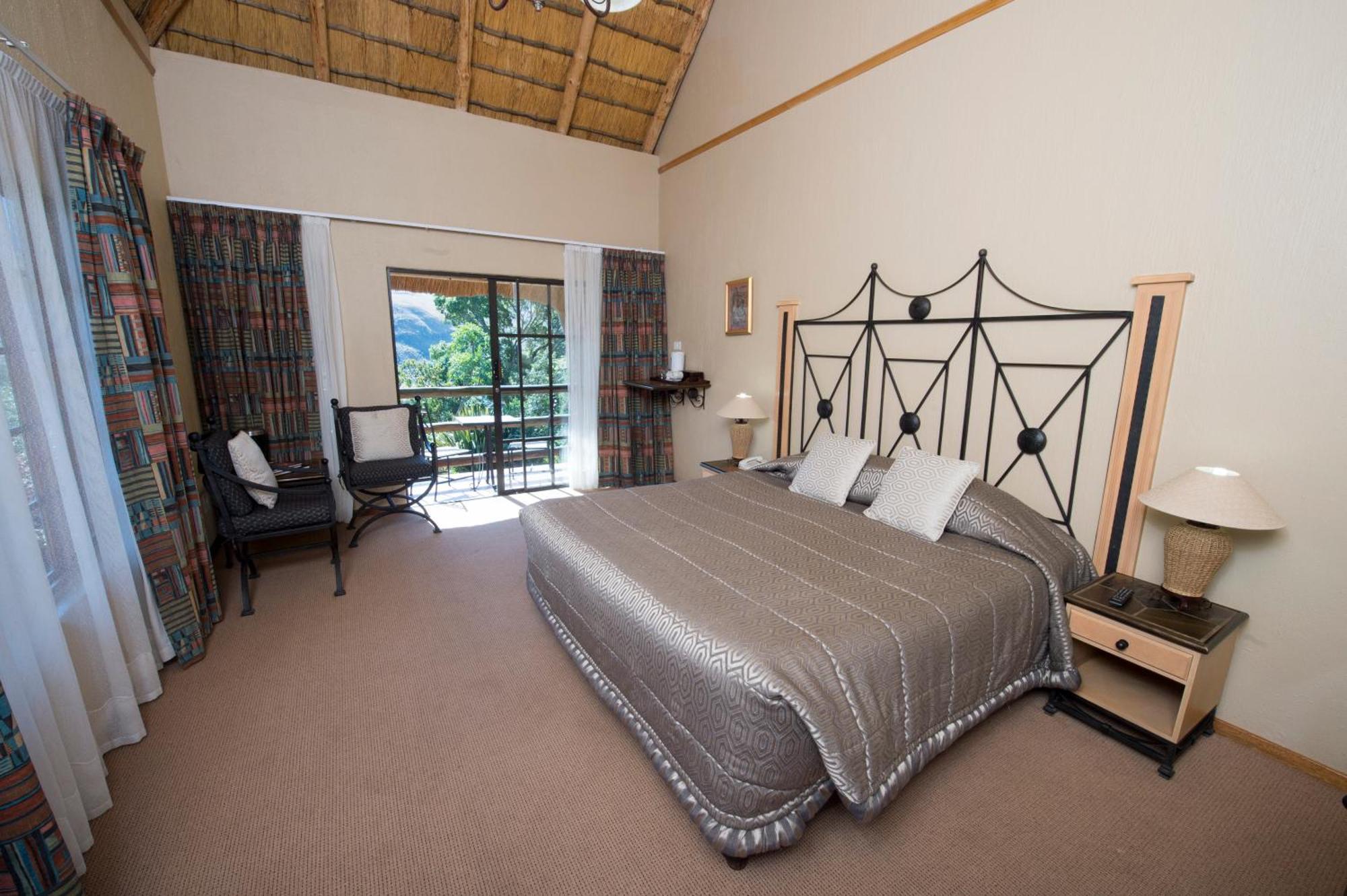 Cathedral Peak Hotel Winterton Kültér fotó